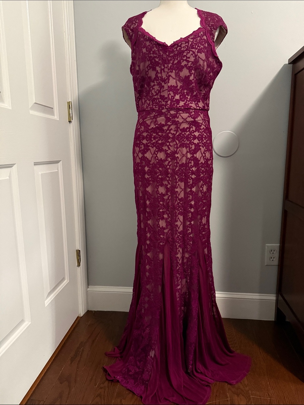 Signature by Sangria Sleeveless Lace Maxi Dress in Berry